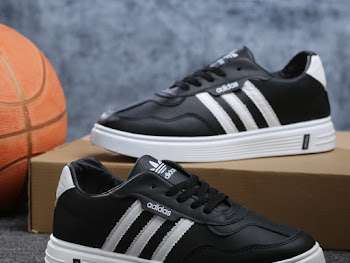 Adidas shoes R12