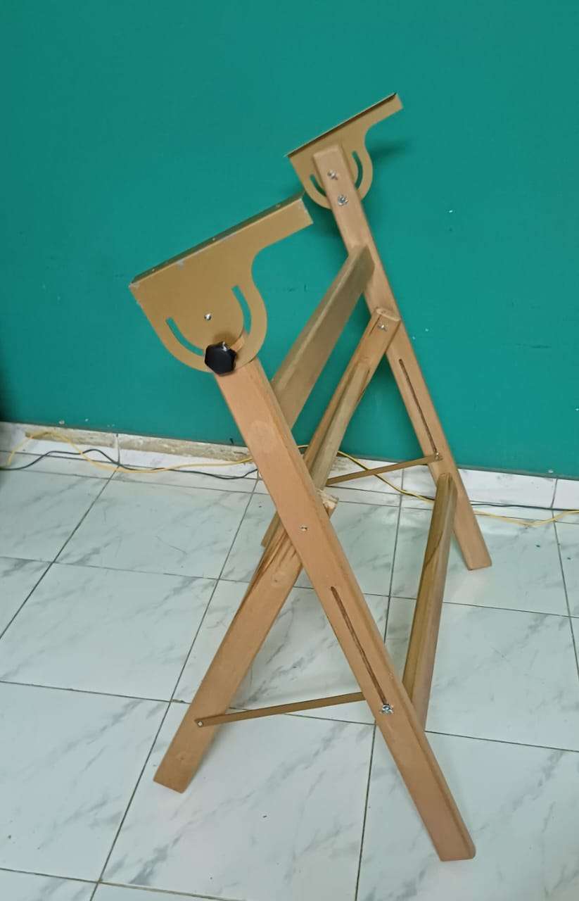 حامل رسم خشب زان