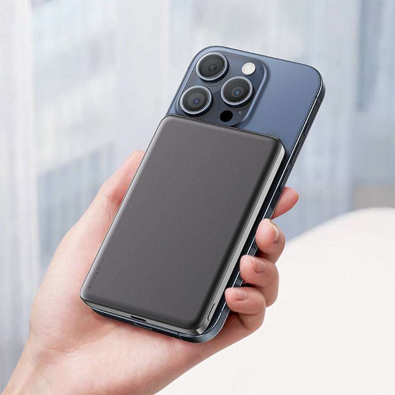 باور بانك مغناطيسي للشحن السريع اللاسلكي M8 PD18W 5000 مللي أمبير