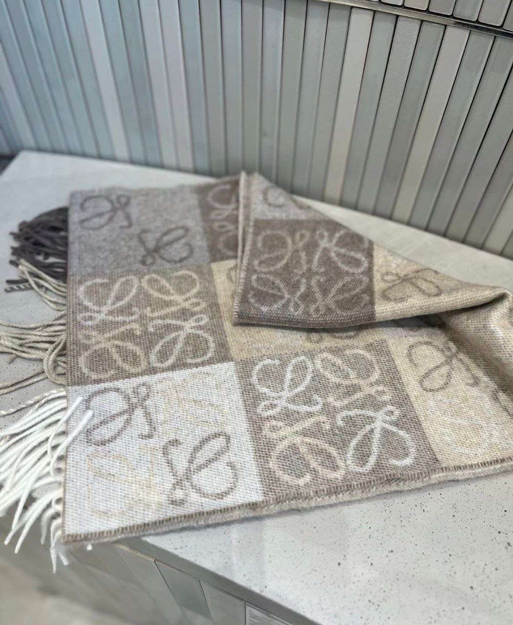 شال صوف ميرور اوريجنال