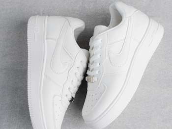 Nike Air Force حريمي ( مخزن 12)