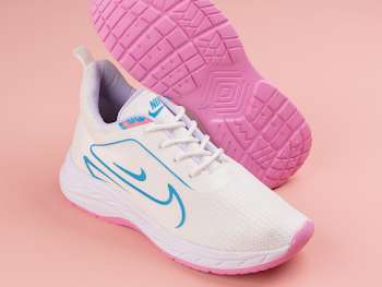 كوتش Nikeحريمي