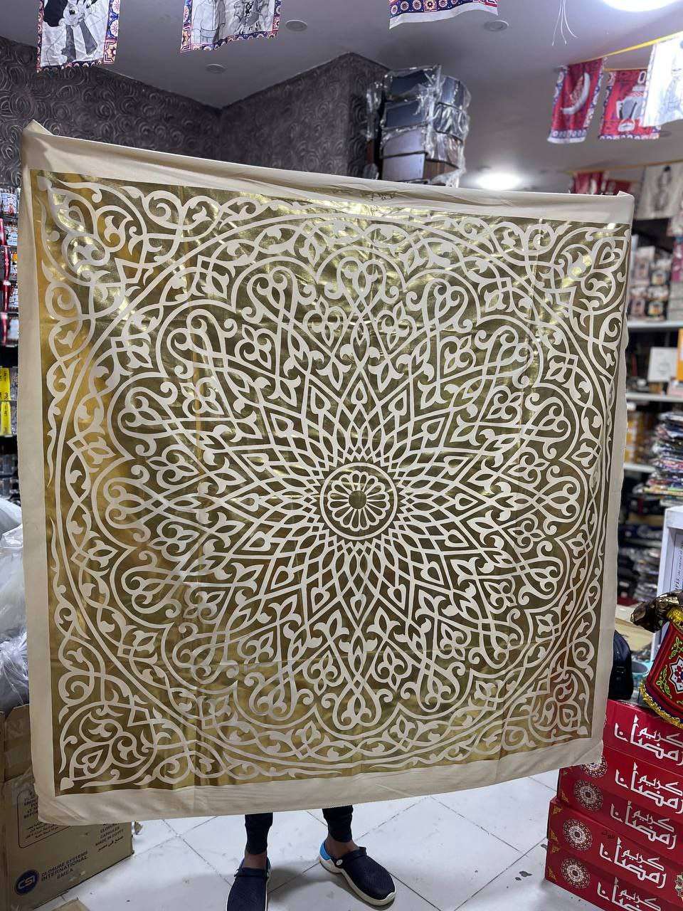 مفارش سيرما مقاس 1.5*1.5 م تقريبااخر شياكة و جمال الصور كله