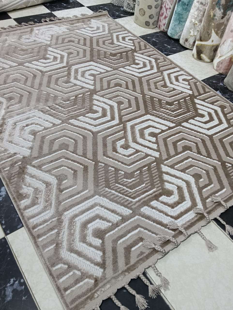 سجاد نساجون