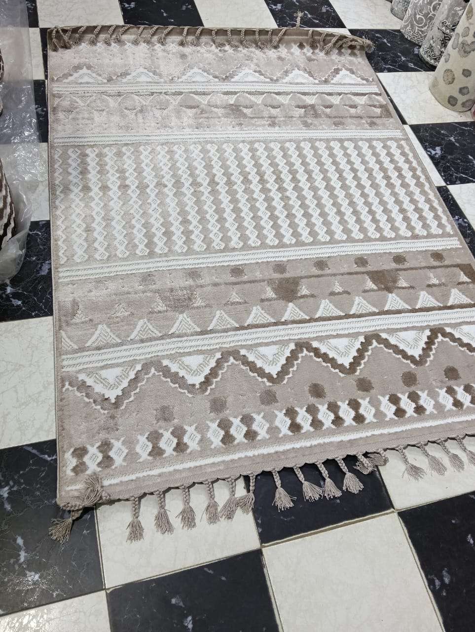 سجاد نساجون