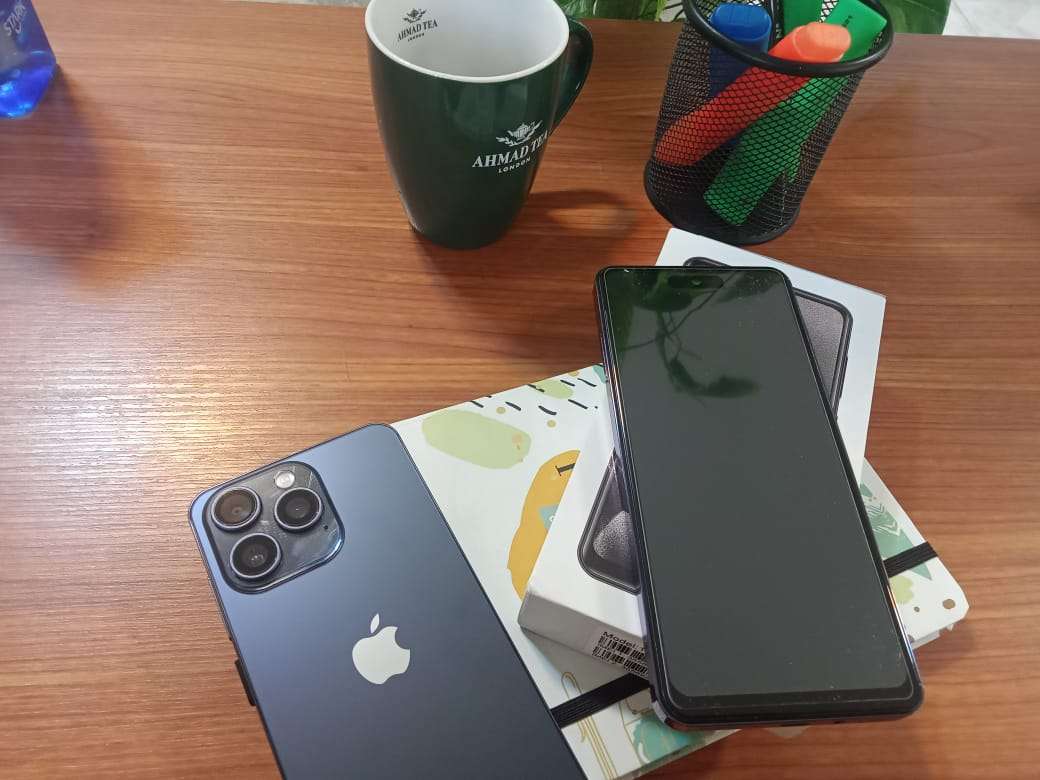iphone 15  pro max*معانا مينفعش تحتار من عظمه الجهاز اكيد هتختار