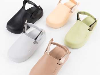 Nike Calm Mule ( مخزن 17 )  لينك الميديا