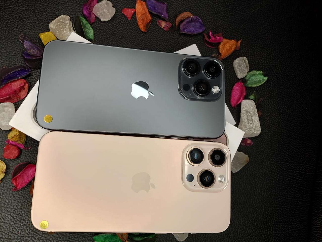 ما تفكرش كتير... iPhone 16 Pro Max بين إيديك بسعر مش موجود في أي حتة!