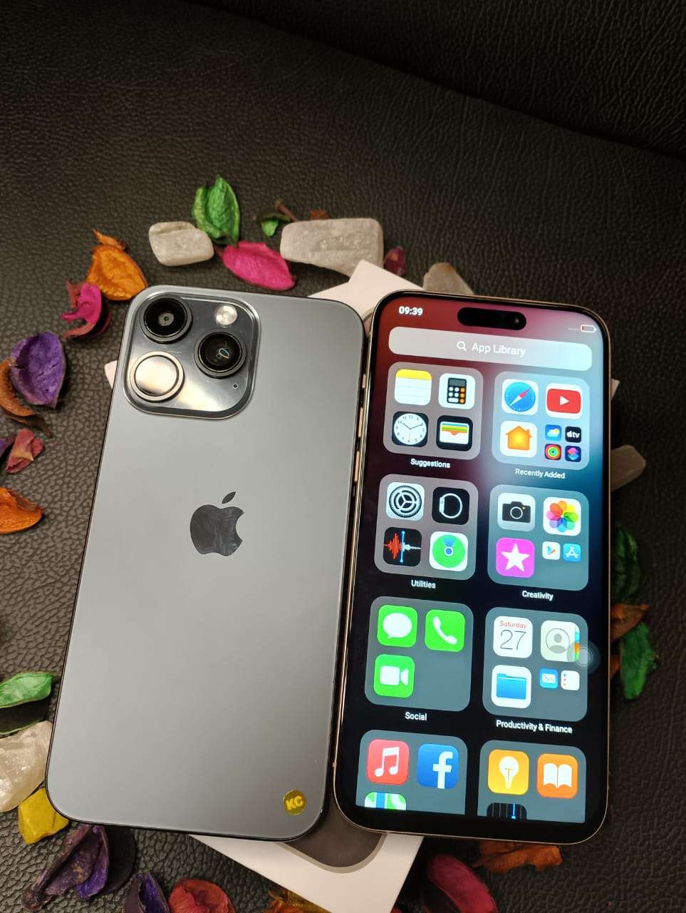 ما تفكرش كتير... iPhone 16 Pro Max بين إيديك بسعر مش موجود في أي حتة!