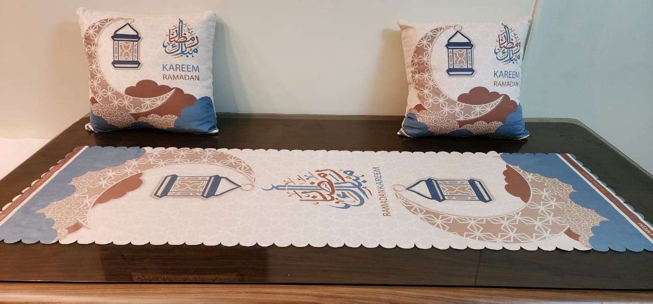 طقم مفارش وكوشن لس