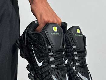 Nike Shox (كوتشي) لو بتدور على ستايل عصري