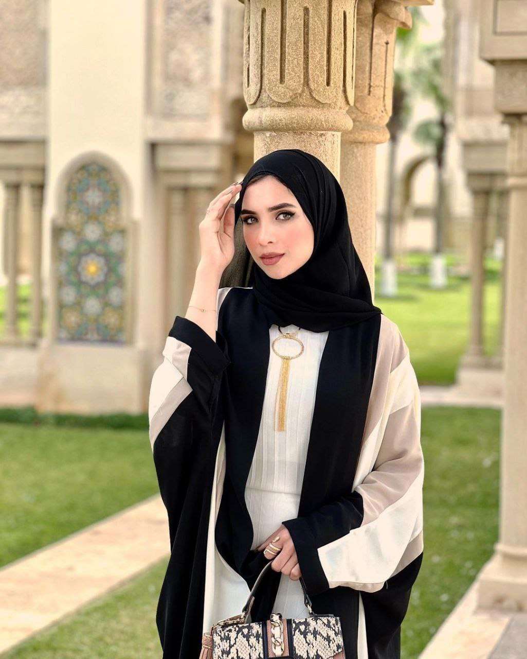عباية ٣ لون رووووعه حاجه وهم