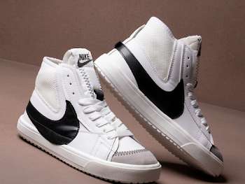 كوتشي هاف Nike FL12 ( مخزن 301 )