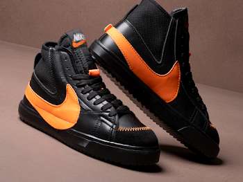 كوتشي هاف Nike FL12 ( مخزن 301 )