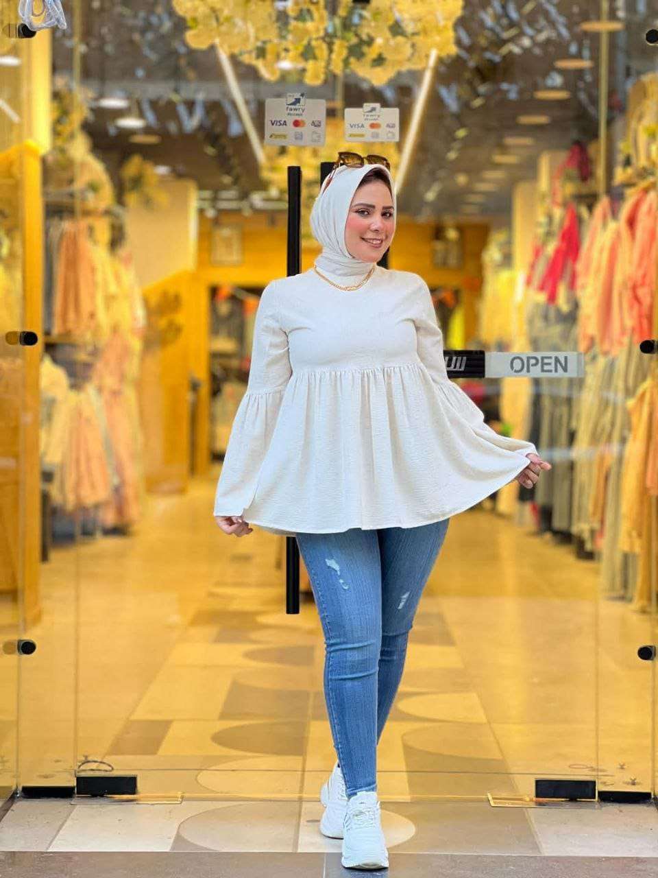 بلوزة كم مروحة مستوردة
