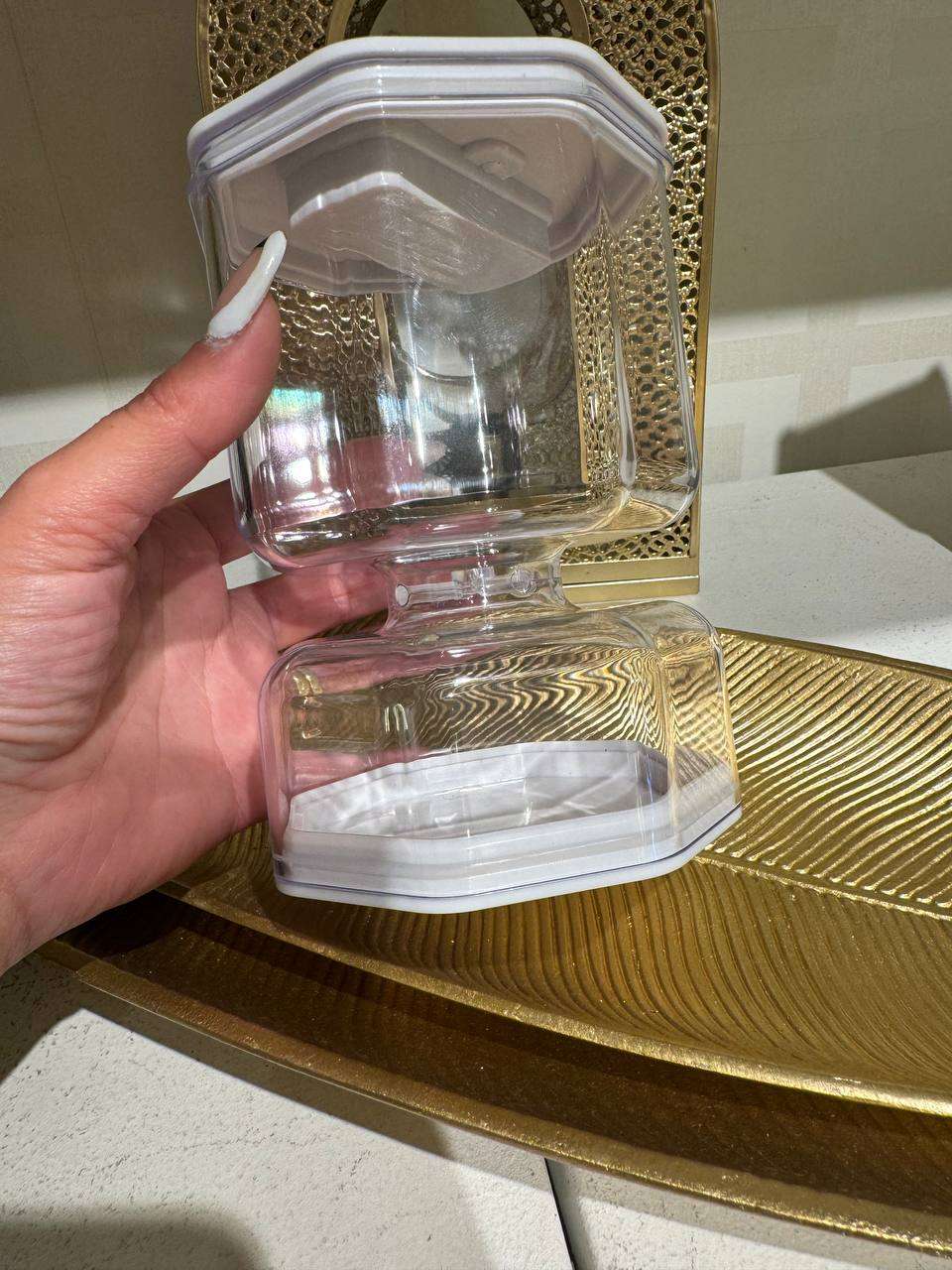 برطمان المخلل المقلوب