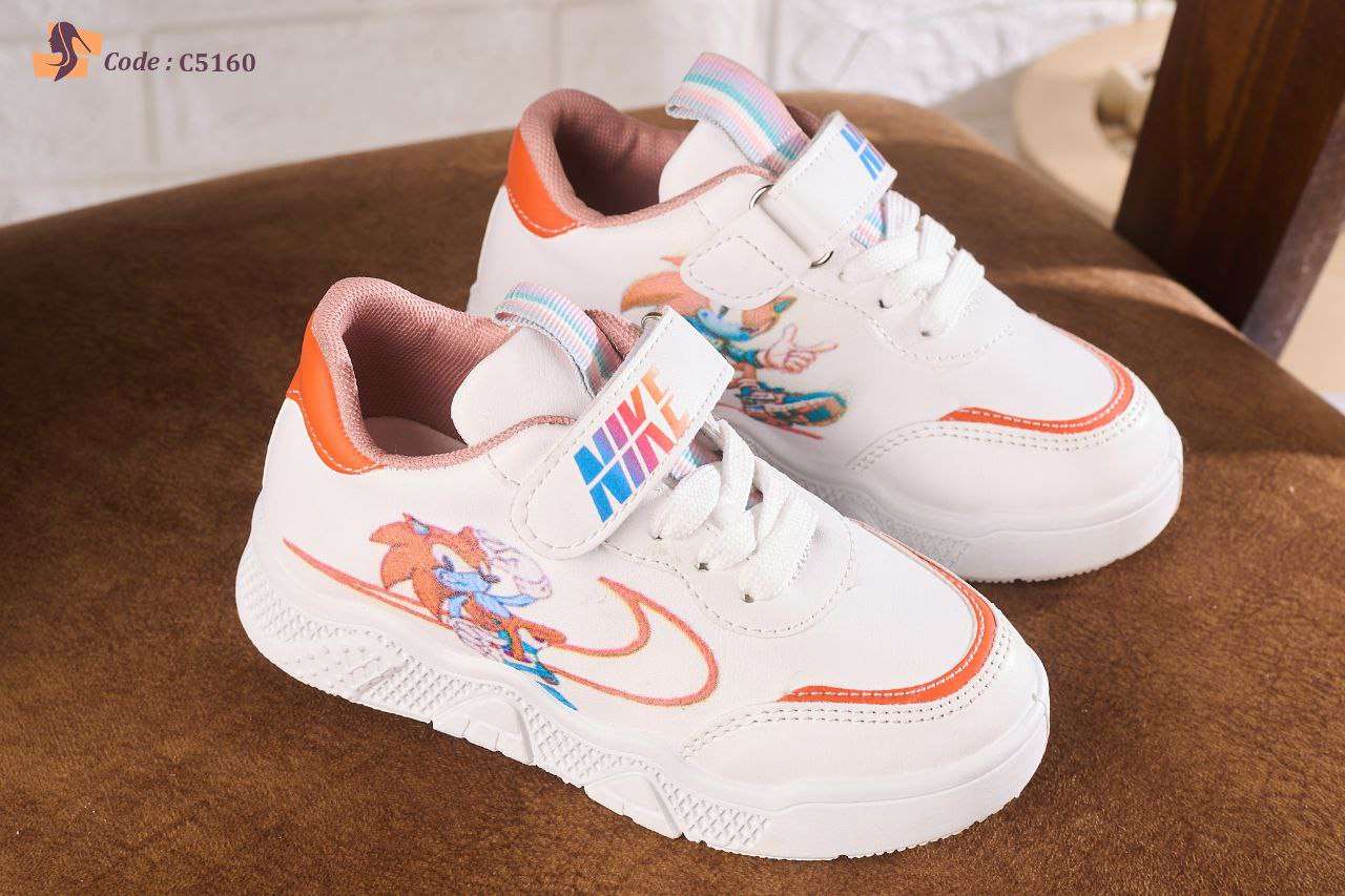 كوتشي Nike اولادي شيك في اللبس