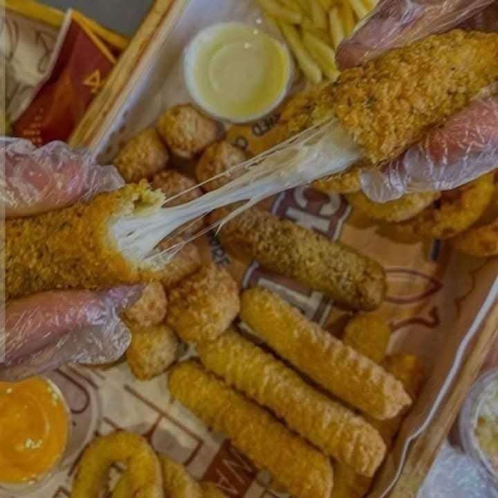 ستيك جبنة موتزريلا ولعتين