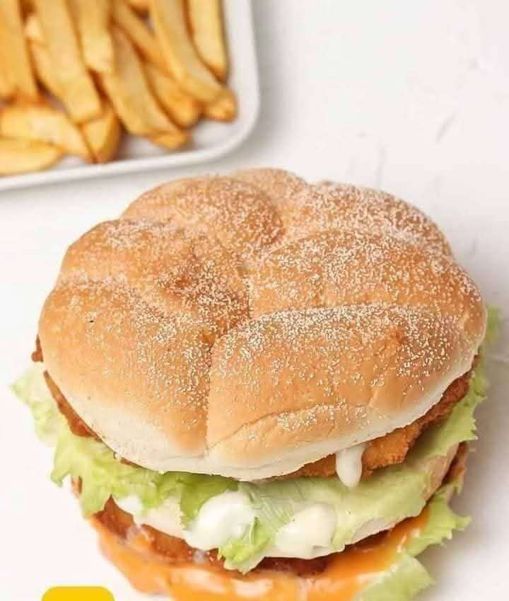 العيش بافلو و عيش ماك بالسمسم عيش المطاعم الطازة