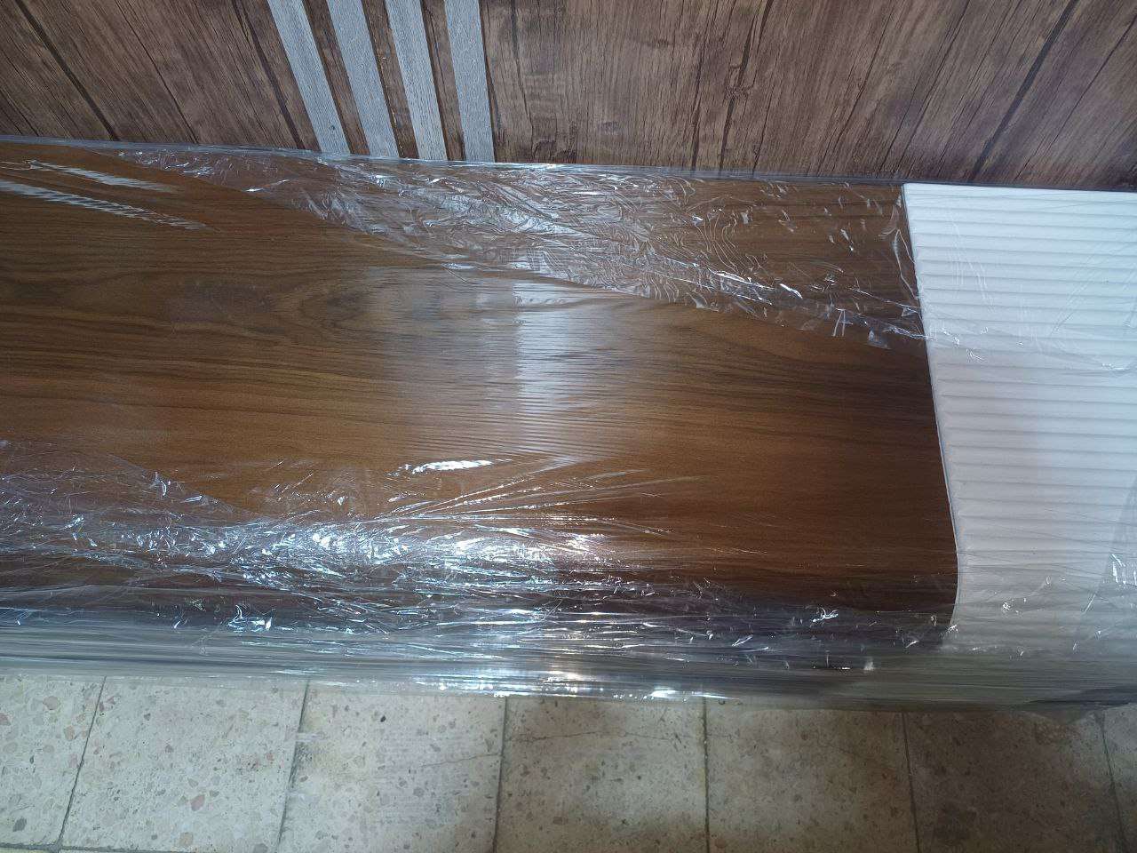 ترابيزه شاشه دهان اوستر