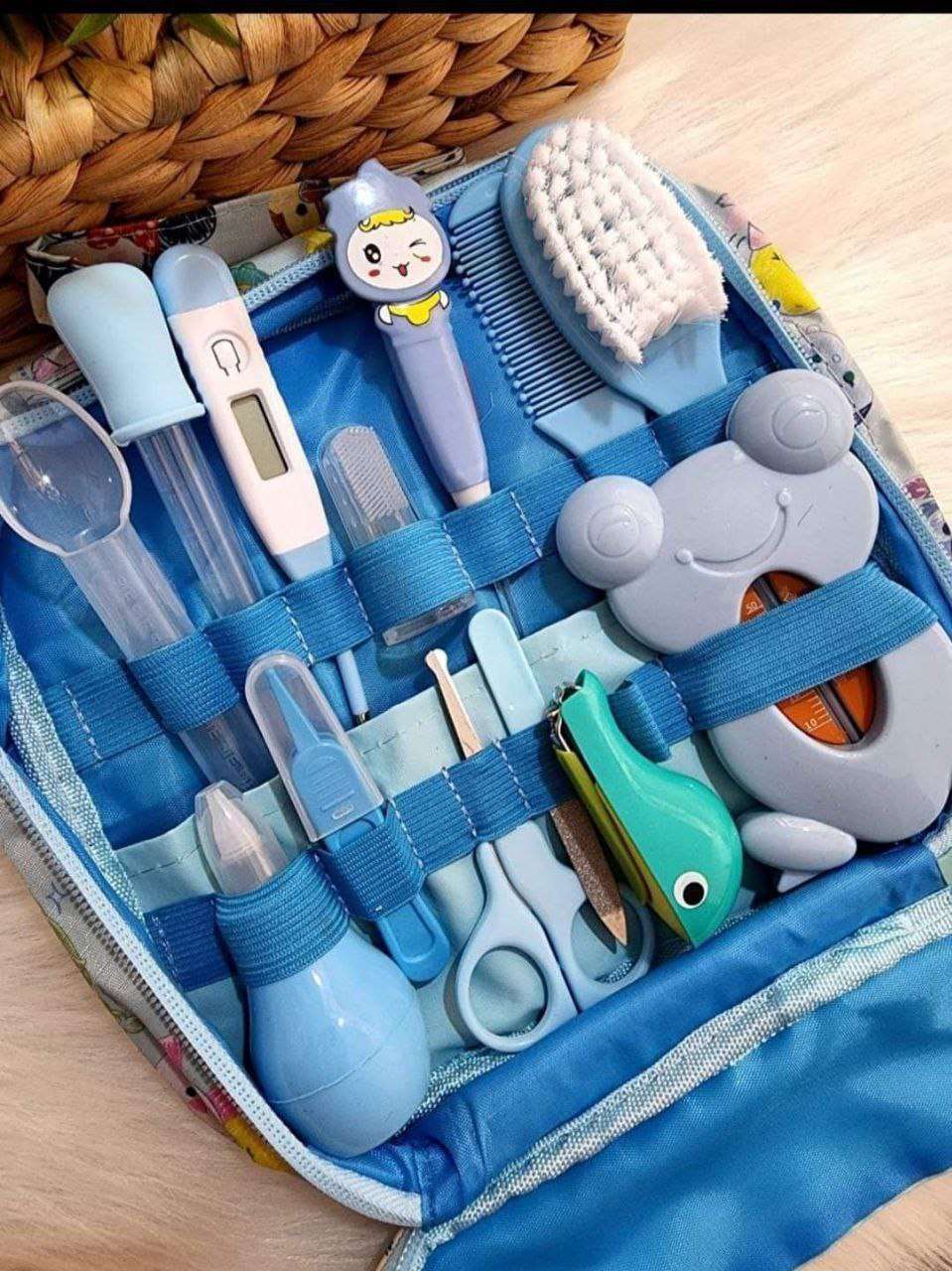 طقم عنايه شنطه ١٣ق