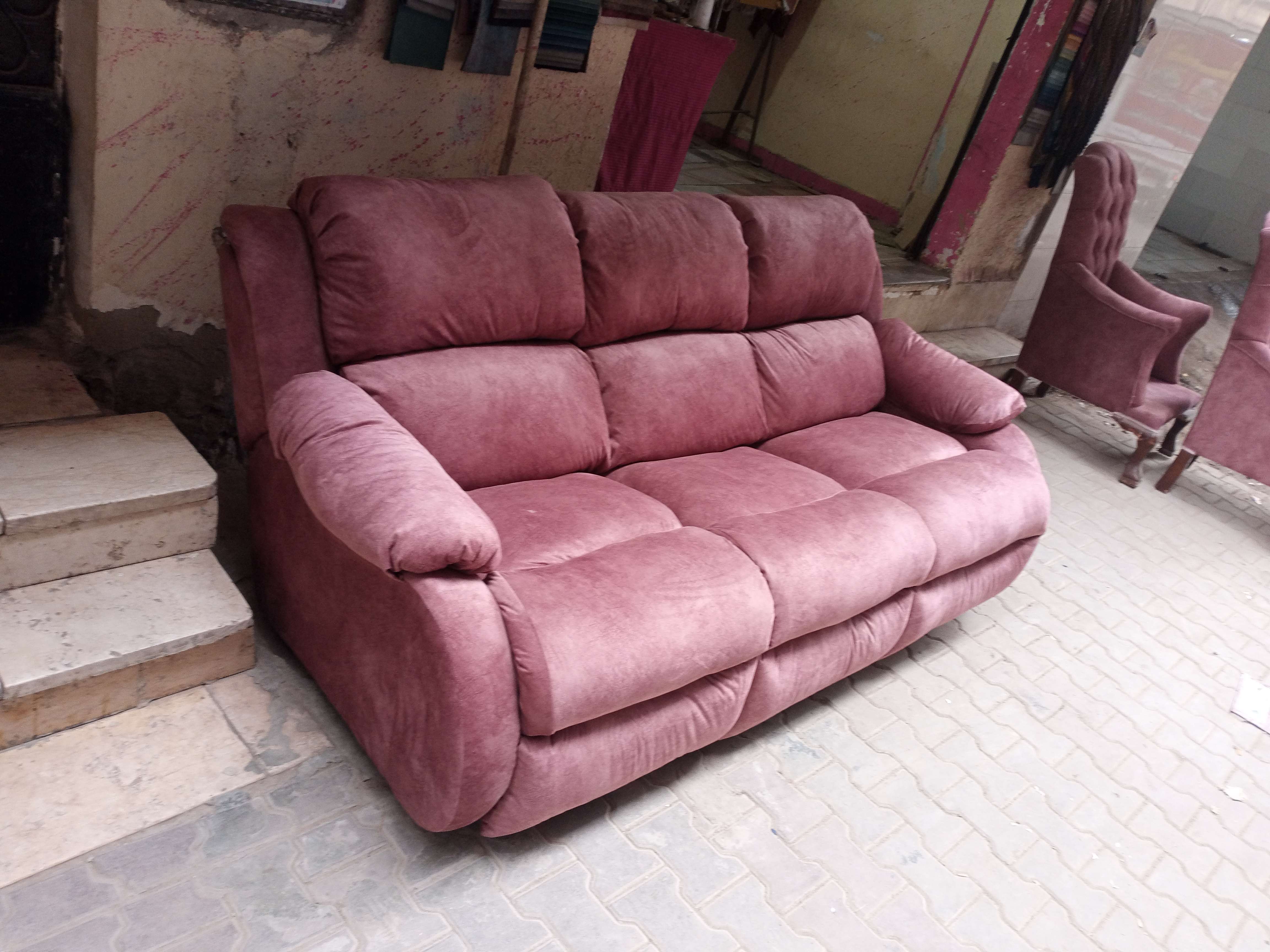 تصنيع وتنجيد ركنة وانتريه وستائر 01115759997