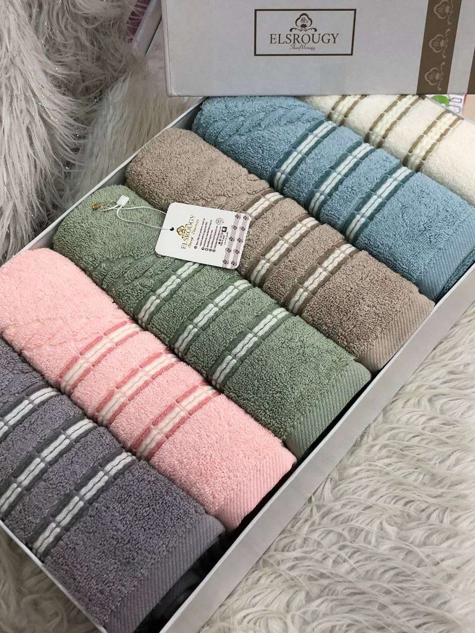 علبة فوط جاكار