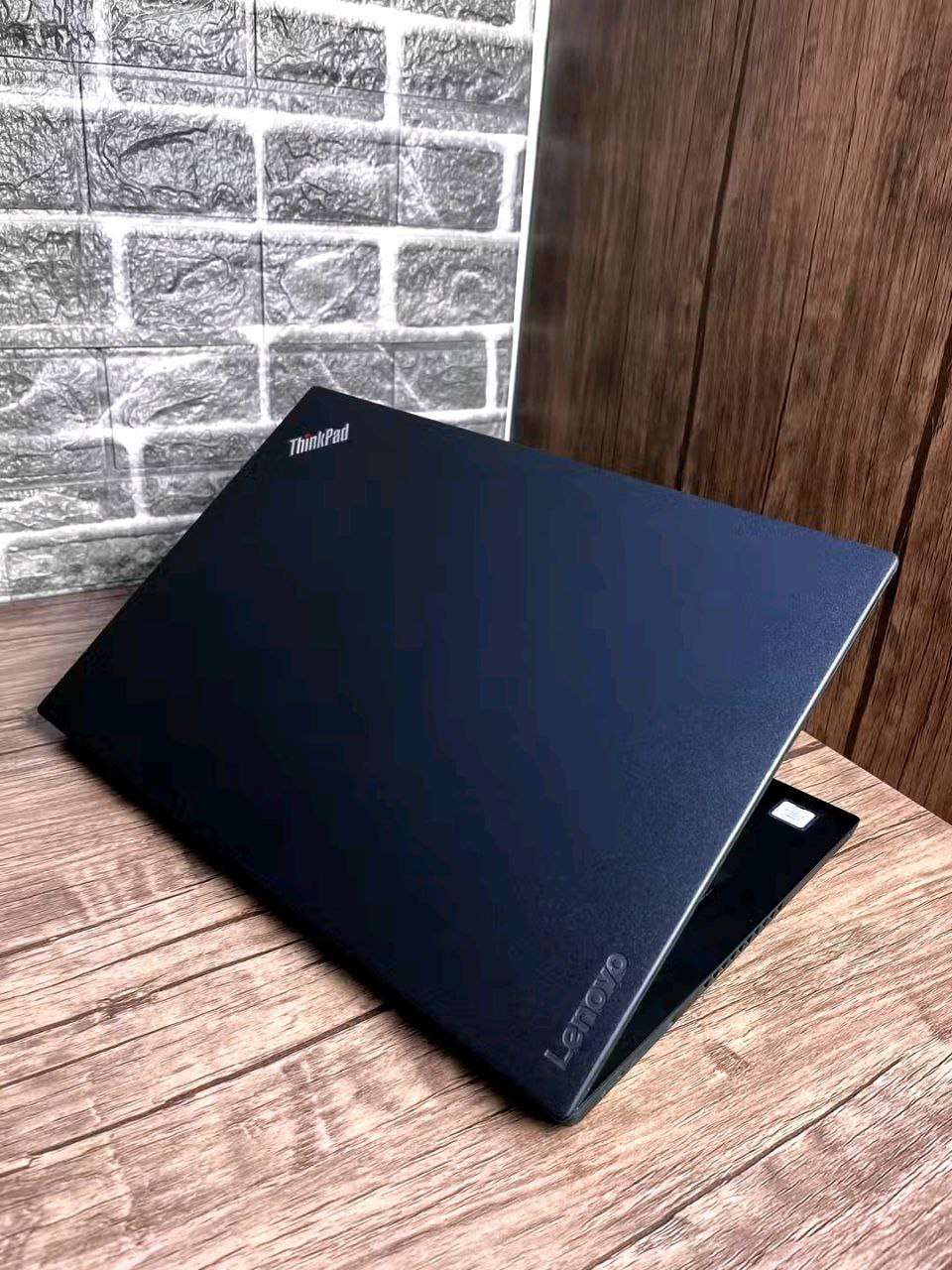 لاب توب Lenovo