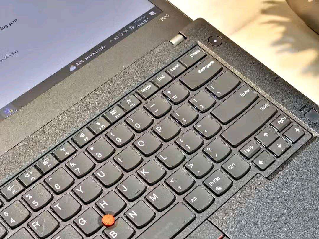 لاب توب Lenovo