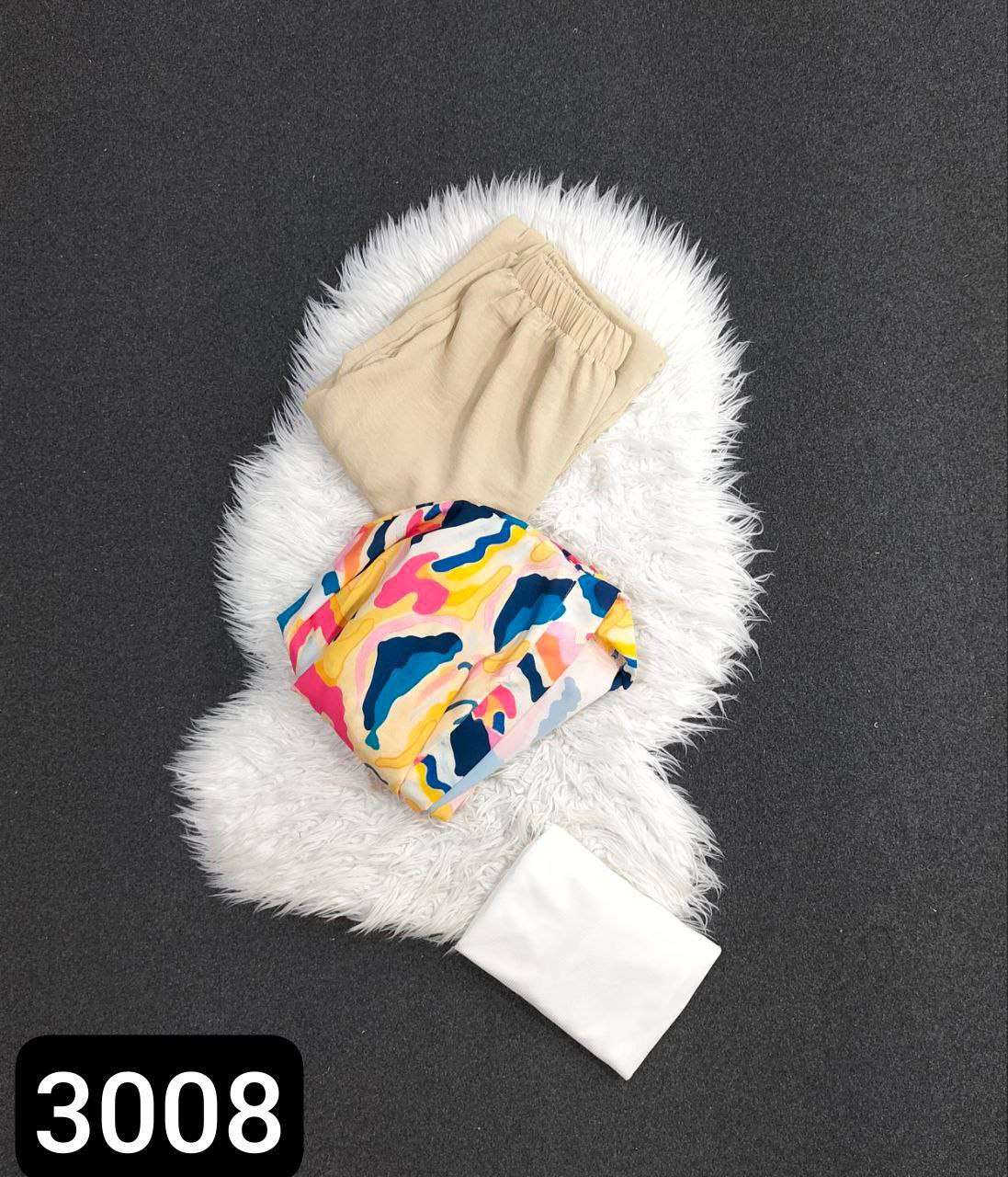 طقم 3 بنطلون
