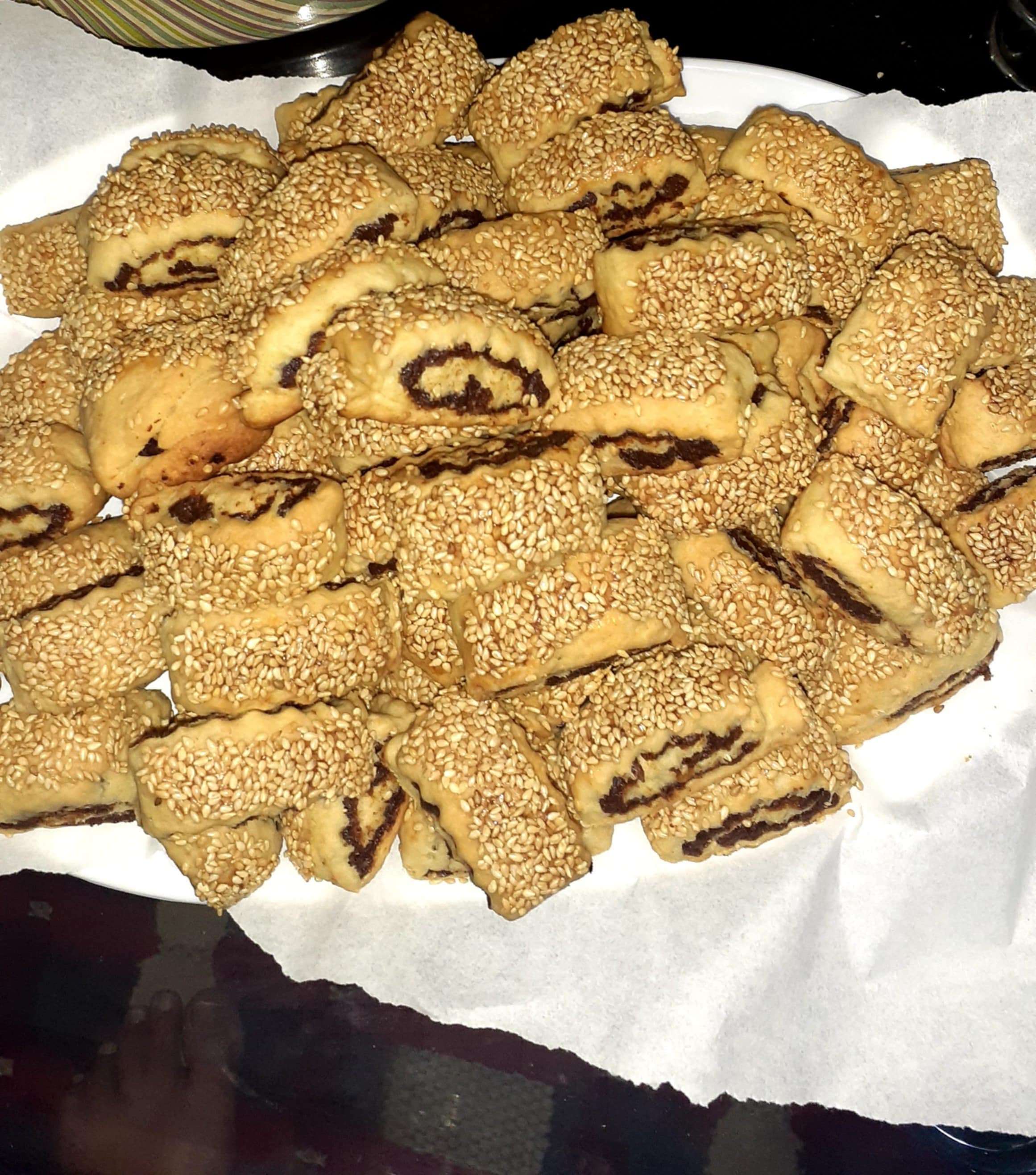 منين بالعجوة