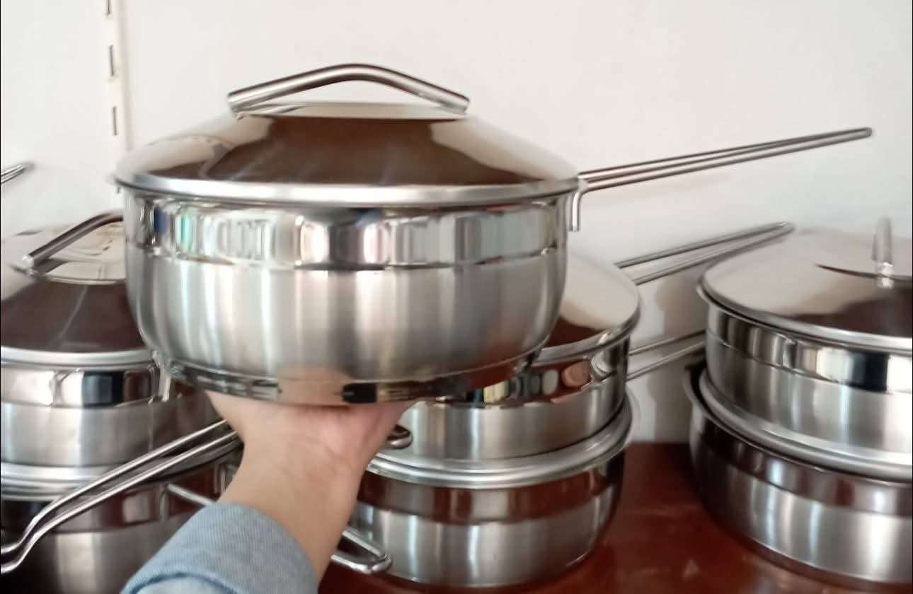 طاسه استيل بالغطا مقاس 28