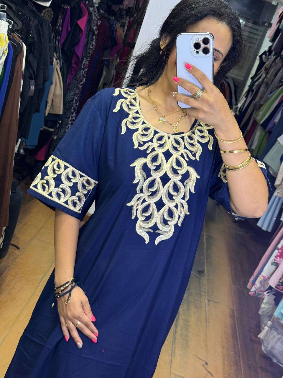 عبايات مطرزه