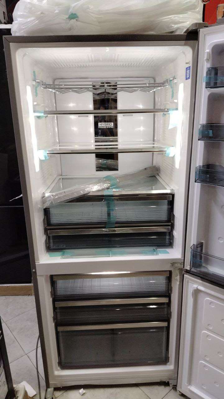 ثلاجة شارب