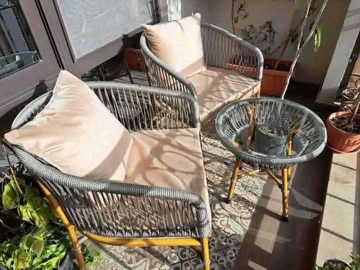 طقم سنابل تربيزة وكرسيين ضد الصدأ
