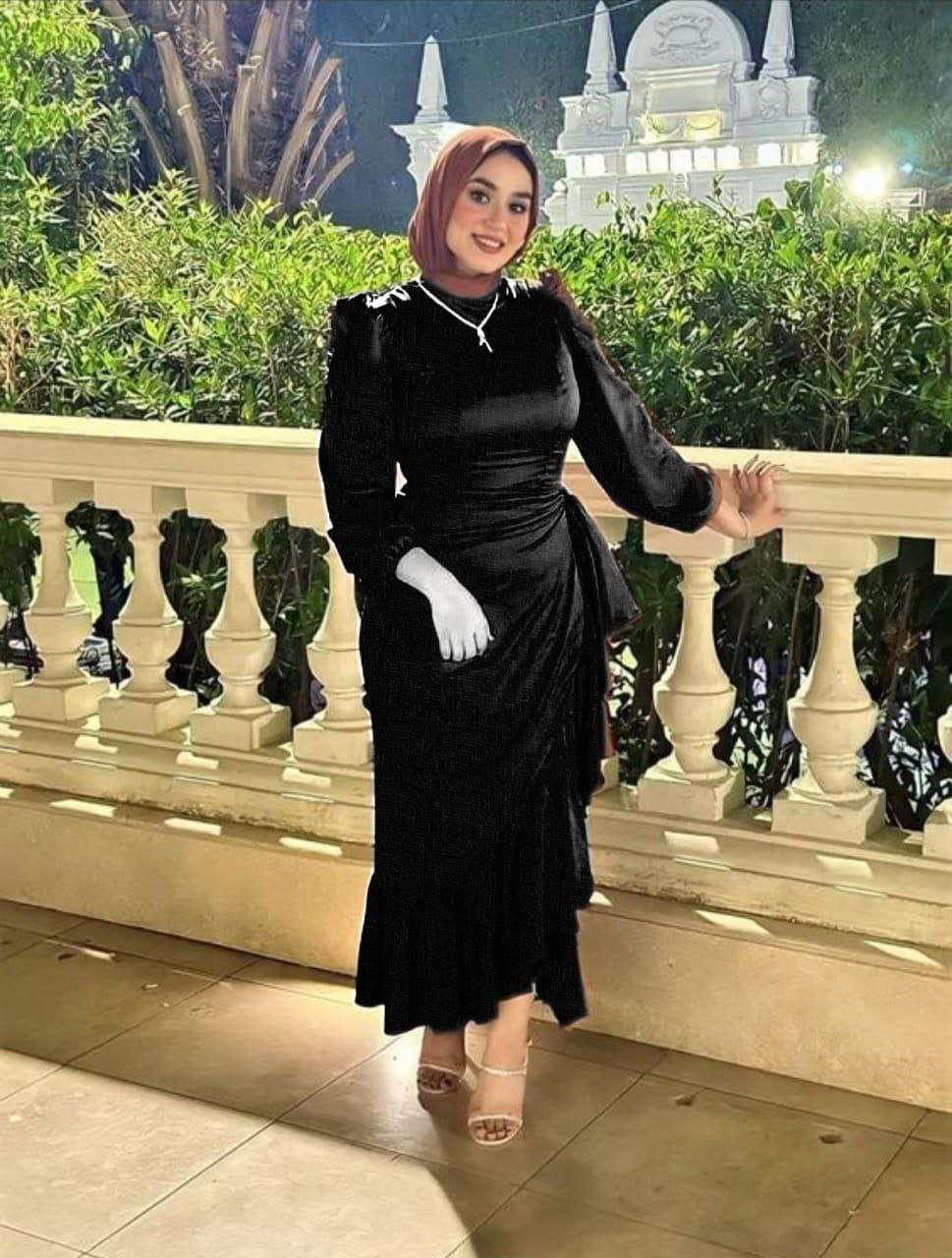 فستان ستان لف