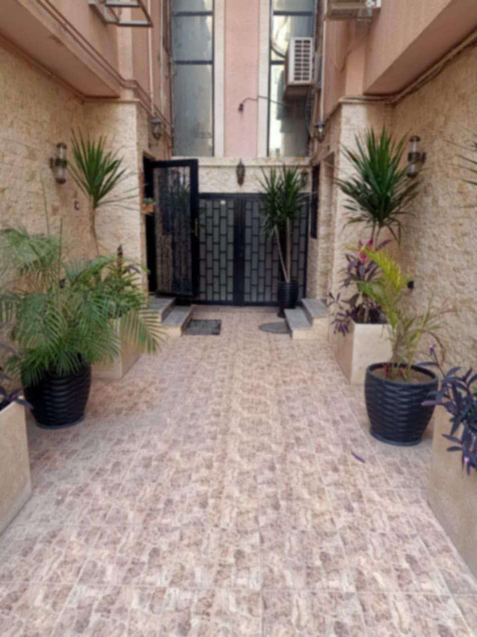 شقة بالتجمع