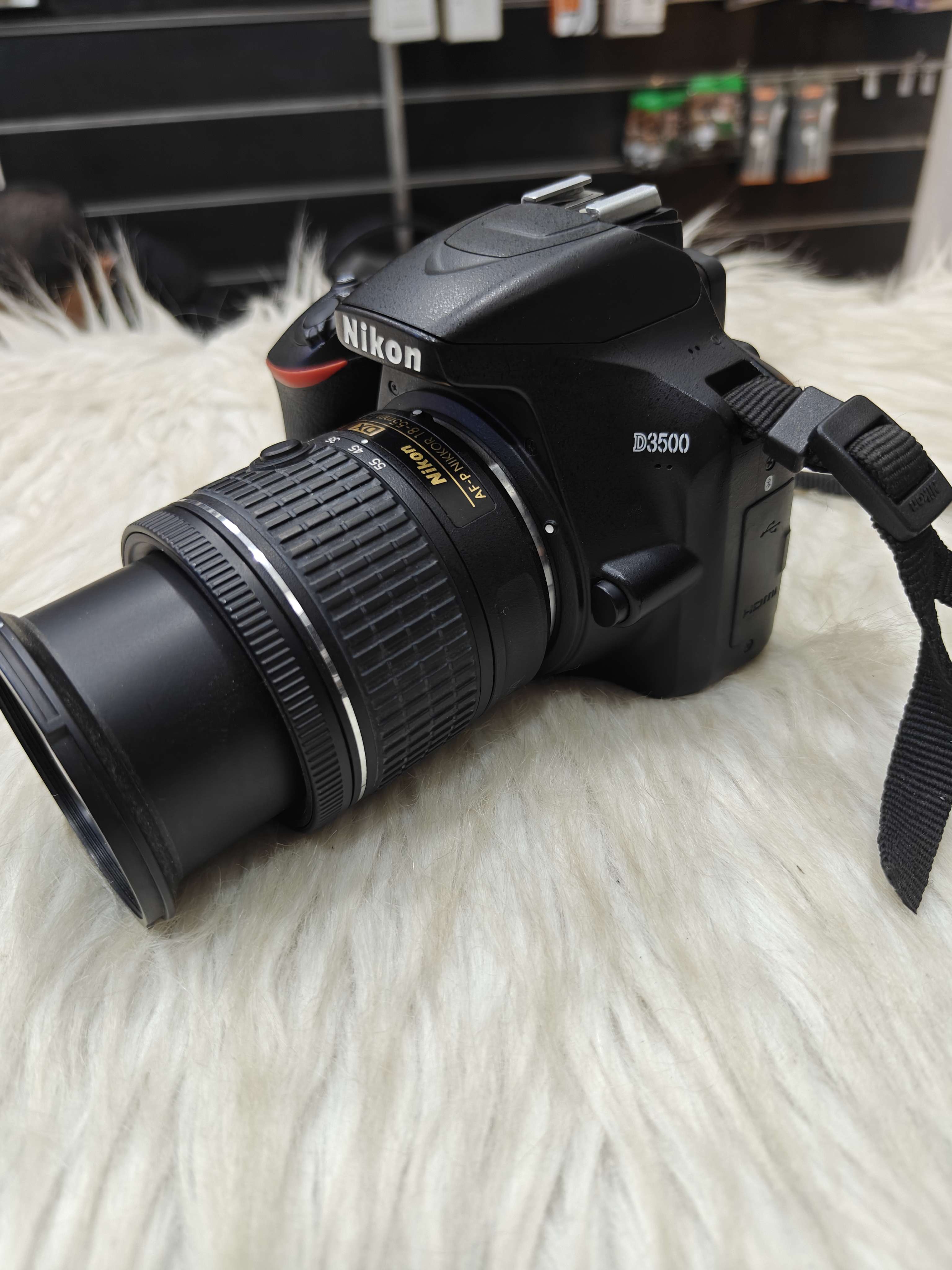 نيكون d3500  حاله زيرو