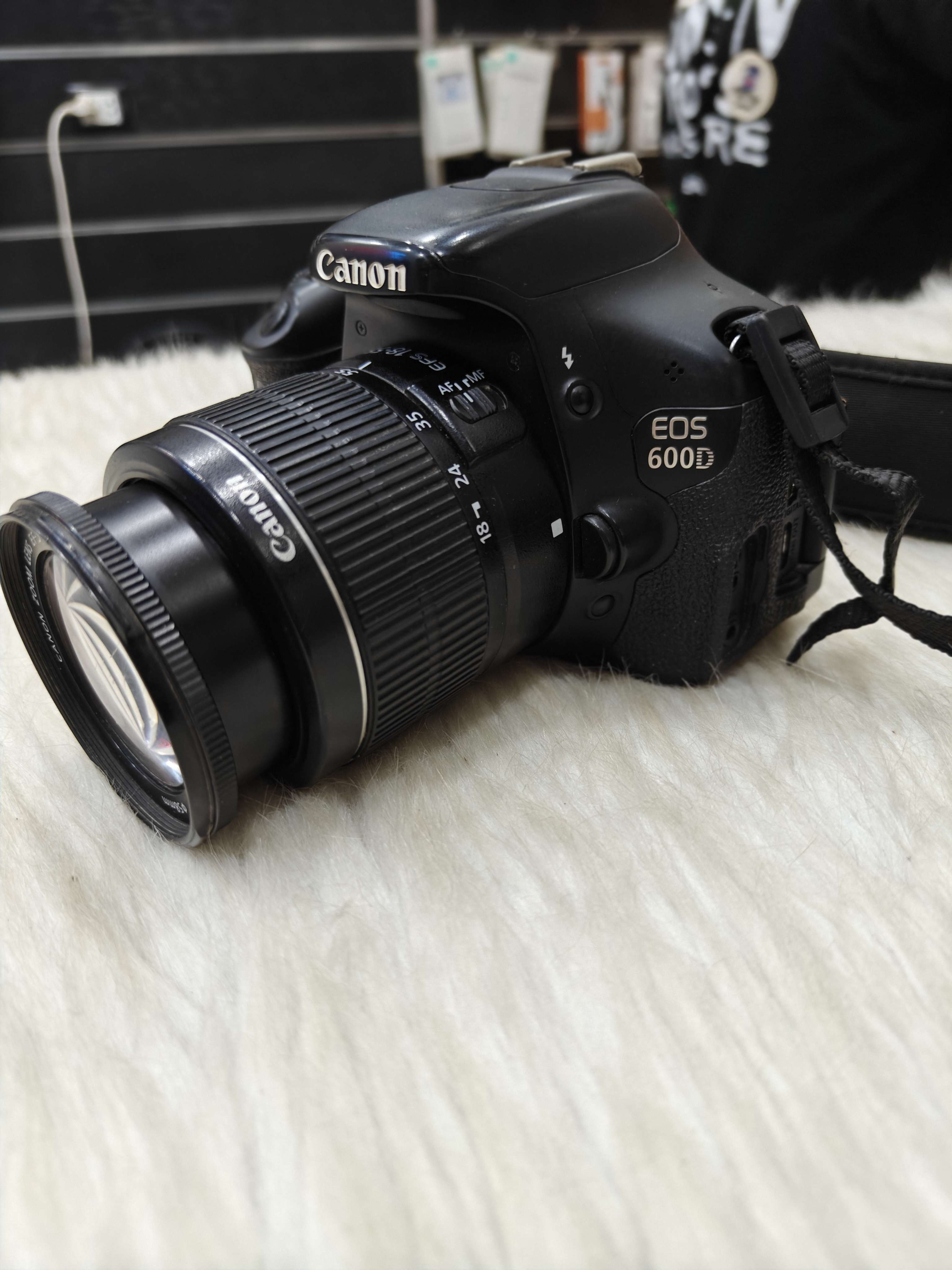 كاميرا كانون d600