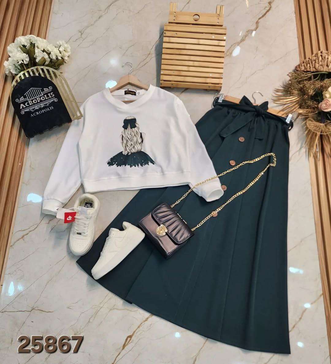 سوت قطعتين اسكيرت