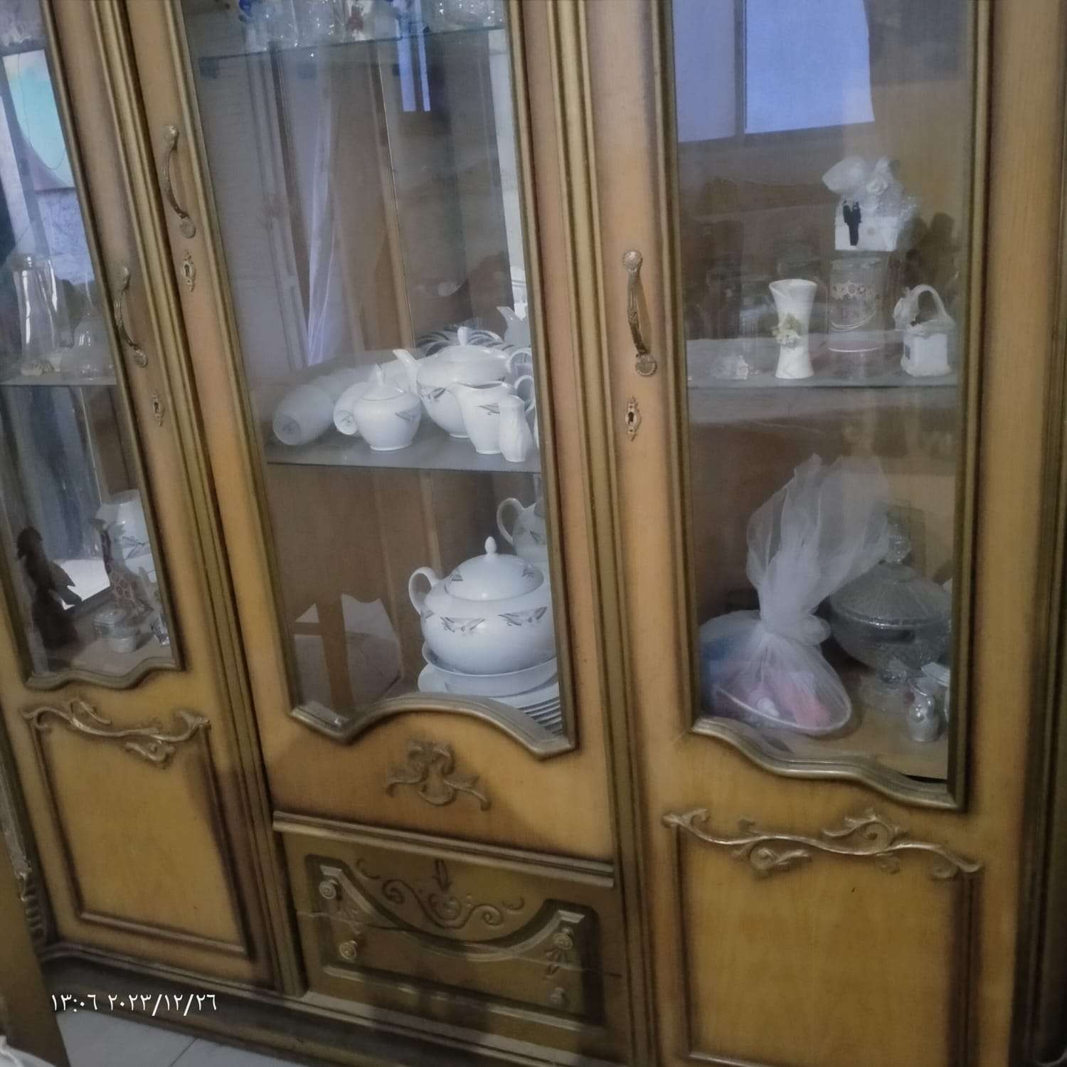 نيش 3درفه و2دورج بحاله جيده جداً