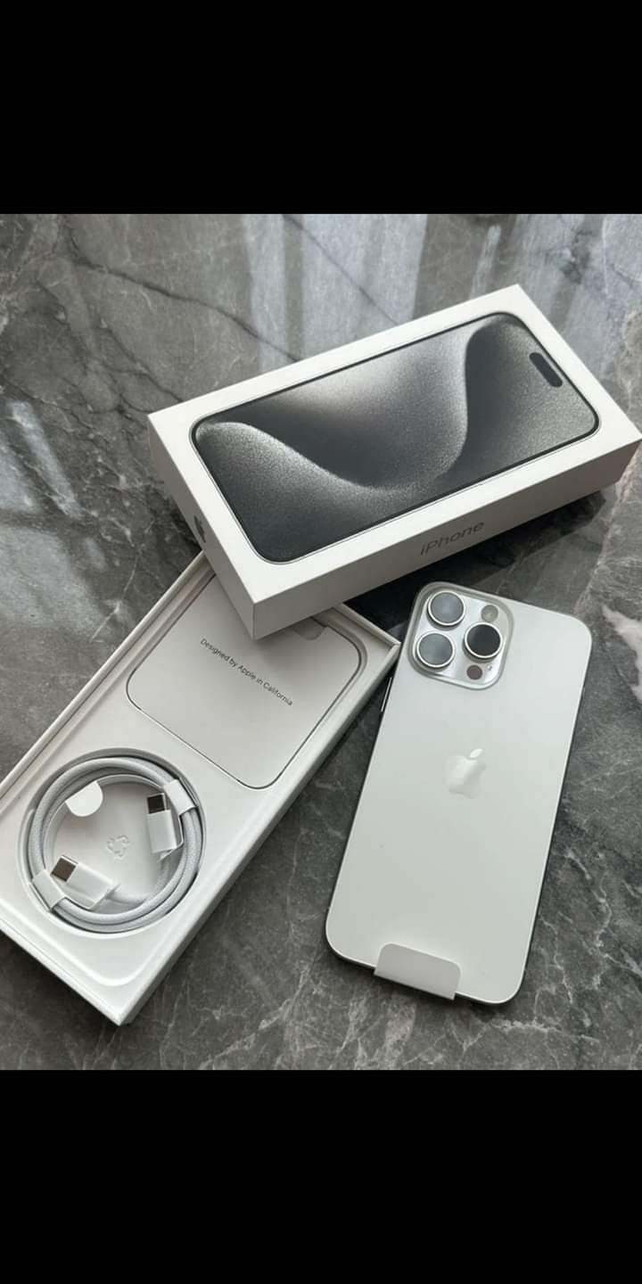 ايفون 15 بروماكس 🌻**Iphoooooon