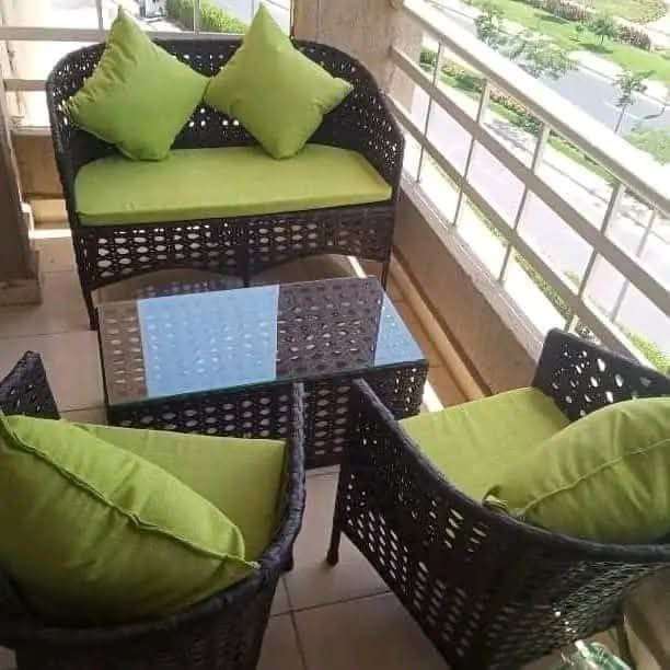 طقم ريتاو حديد مجدول ريتان تربيزة وكنبة وكرسيين او تربيزة