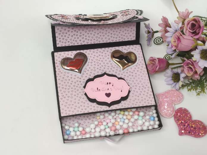 3D Valentines Card With Drawer