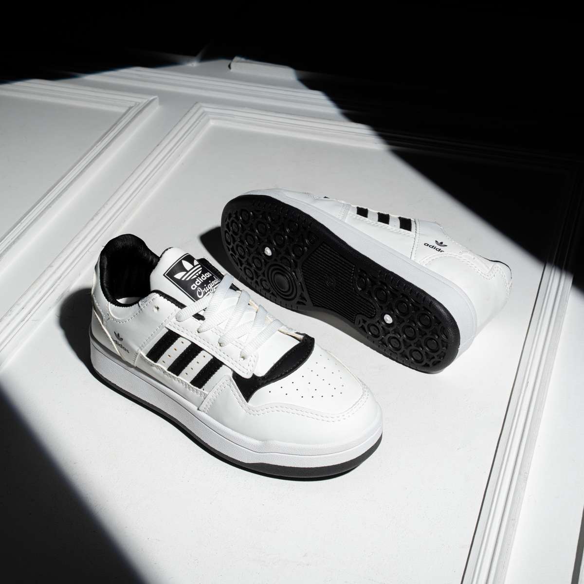 كوتش ADIDAS