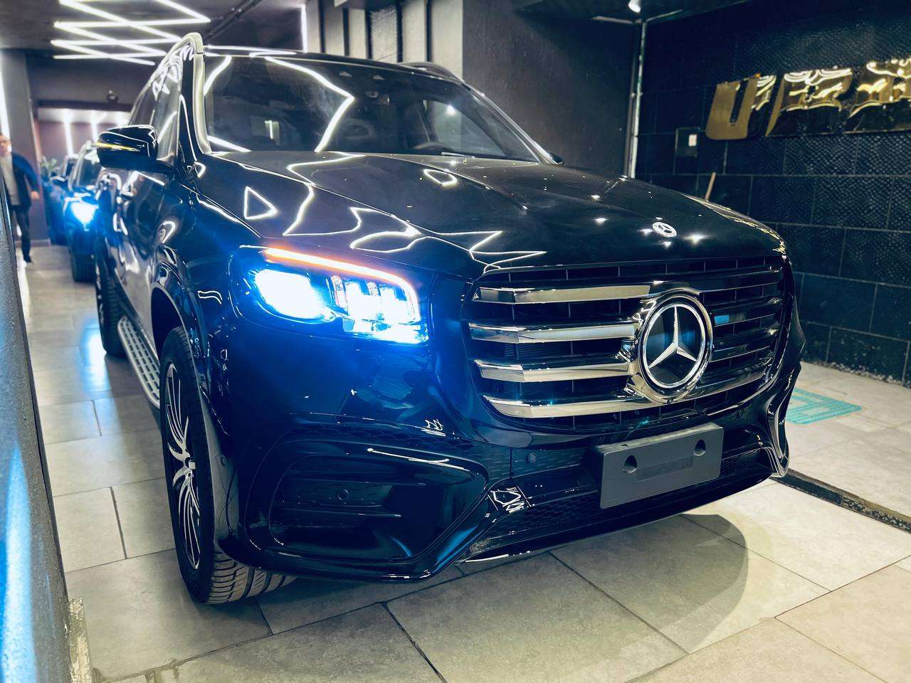 Mercedes GLS 580  Model 2025