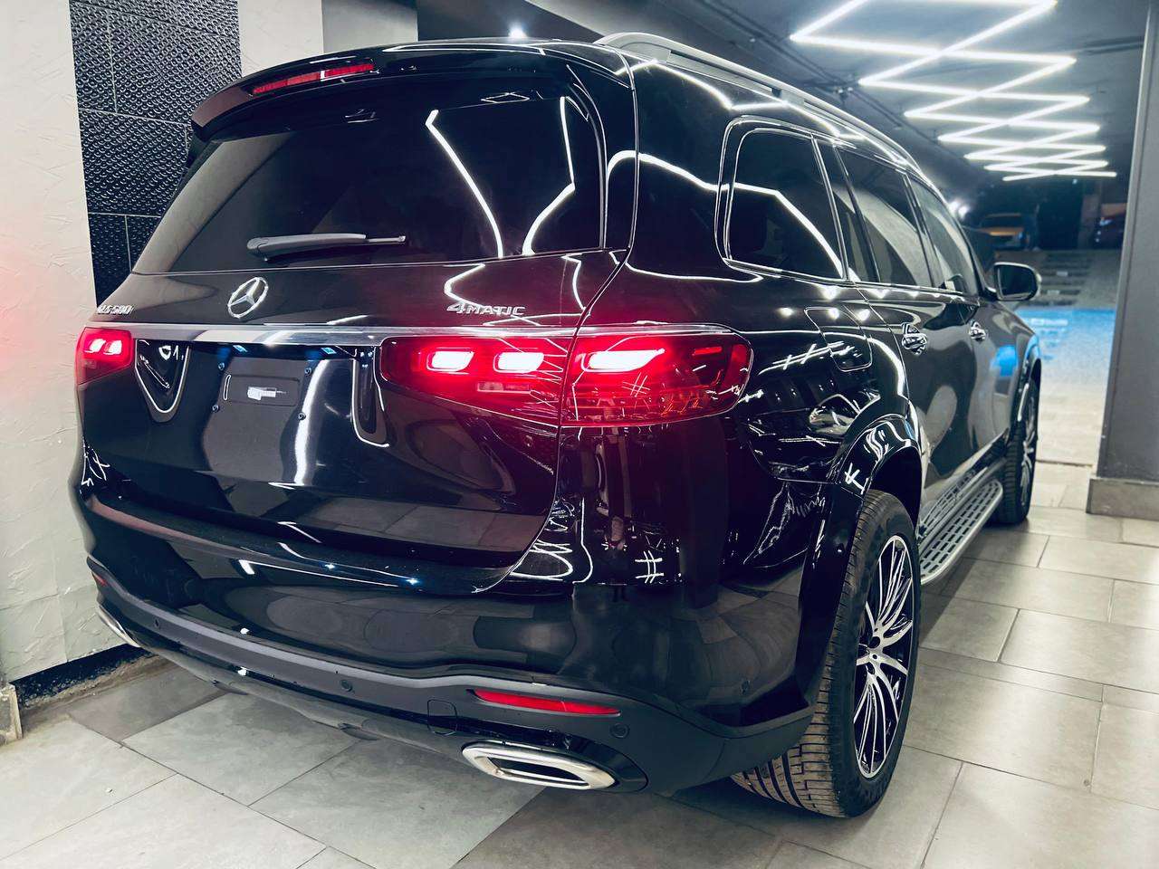 Mercedes GLS 580  Model 2025