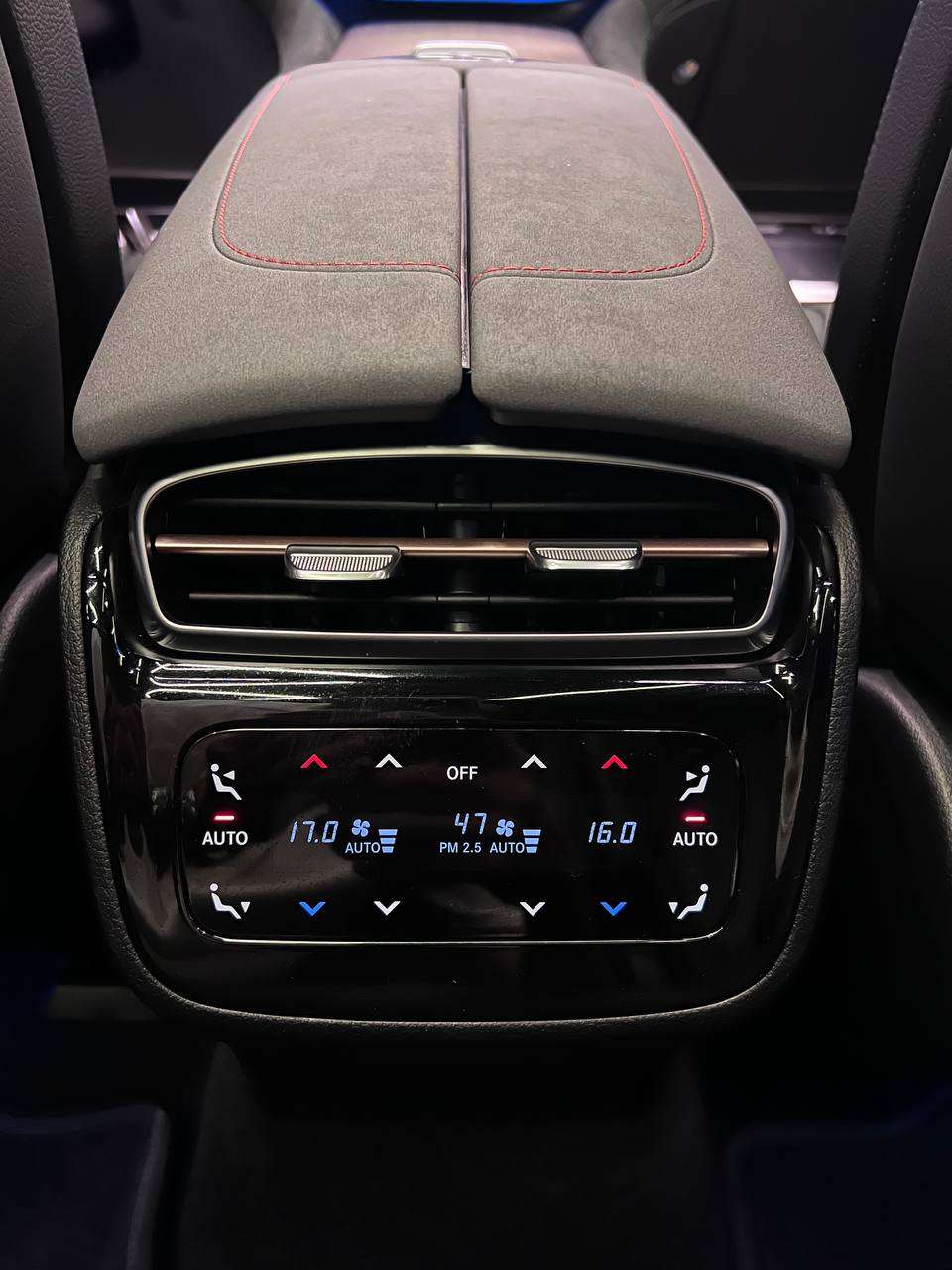 Mercedes-Benz EQS 500 4MATIC  Model 2023