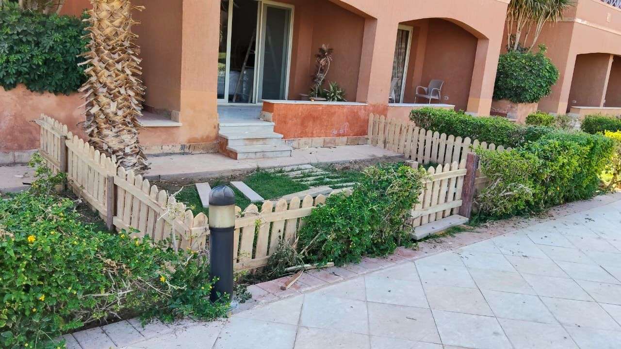 أسوار خشبيه للحدائق والڤيلات