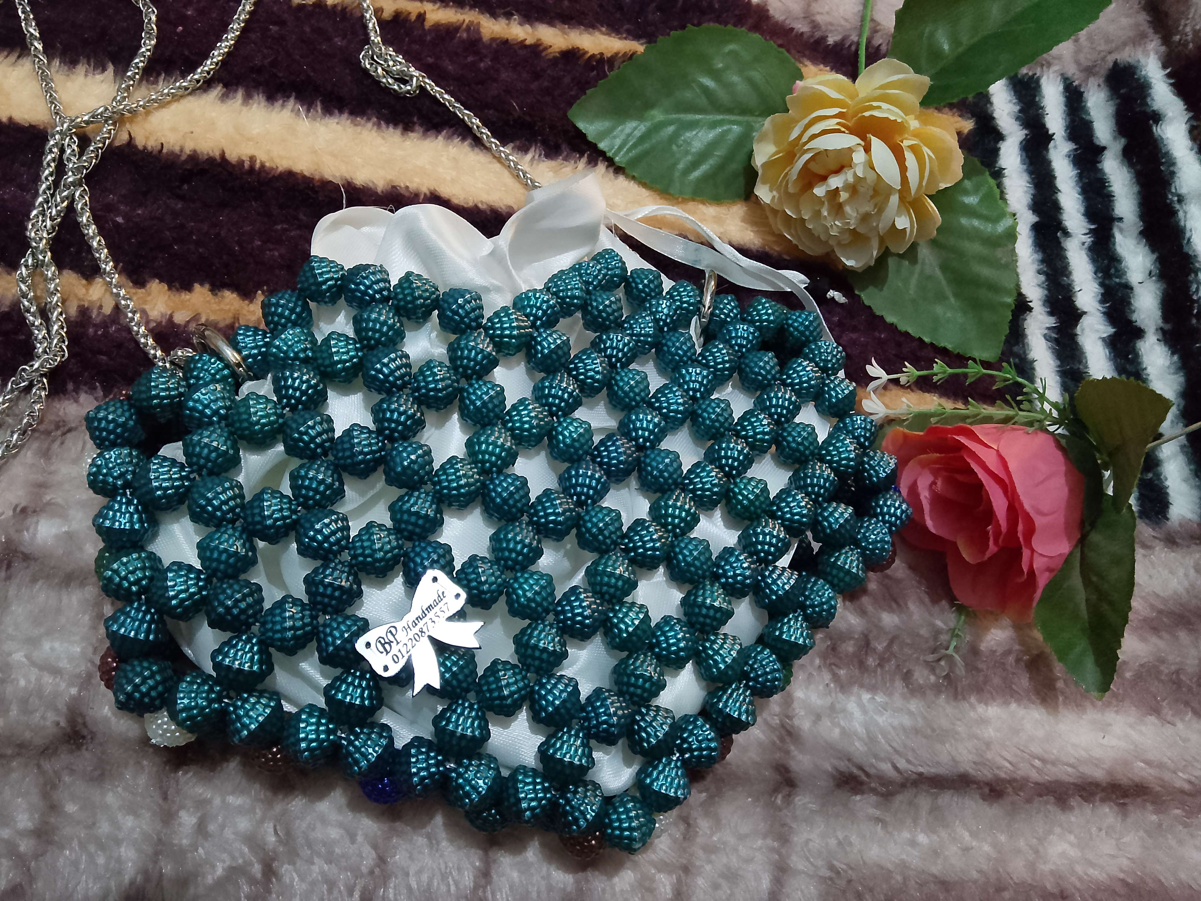 شنط خرز قلب كبير وطقم اكسسوار